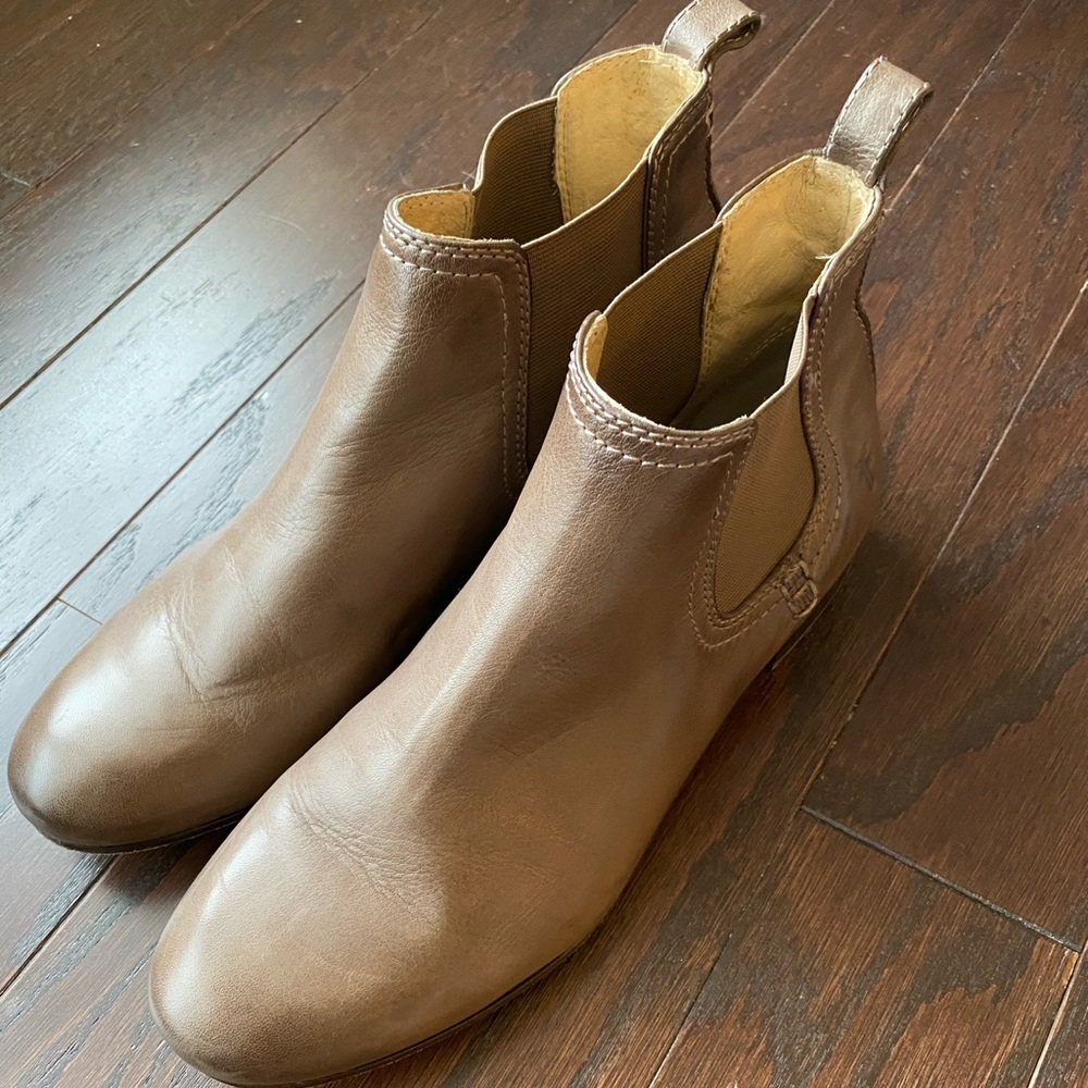 Women’s Frye ankle boots - Picture 1 of 4